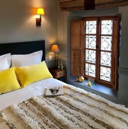 Classic Tek Büyük Yataklı Oda