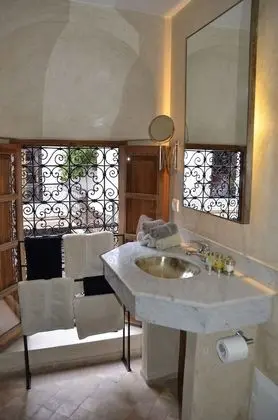 Classic Tek Büyük Yataklı Oda