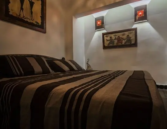 Honeymoon Tek Büyük Yataklı Oda