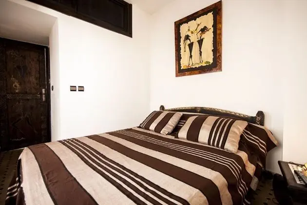 Honeymoon Tek Büyük Yataklı Oda