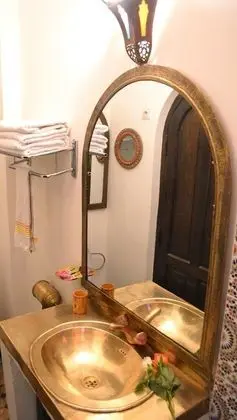 Deluxe Tek Büyük Yataklı Oda, Banyolu/Duşlu