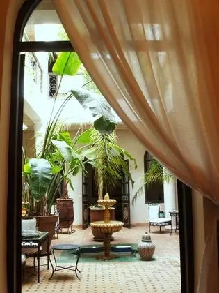 Tek Büyük Yataklı Oda (Bab Aguenaou)