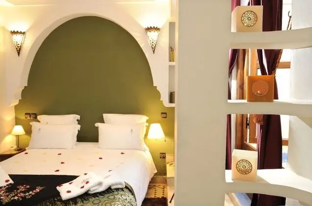 Classic Tek Büyük Yataklı Oda (La Bella Otero)