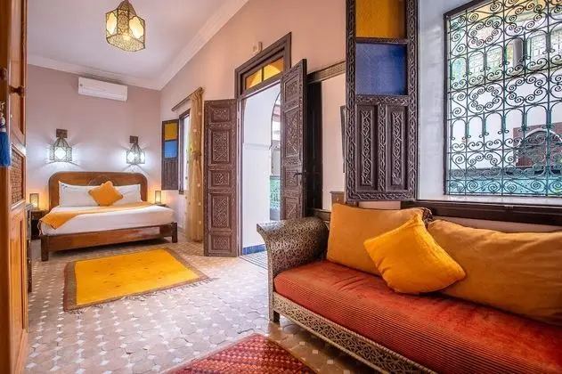 Basic Tek Büyük Yataklı Oda