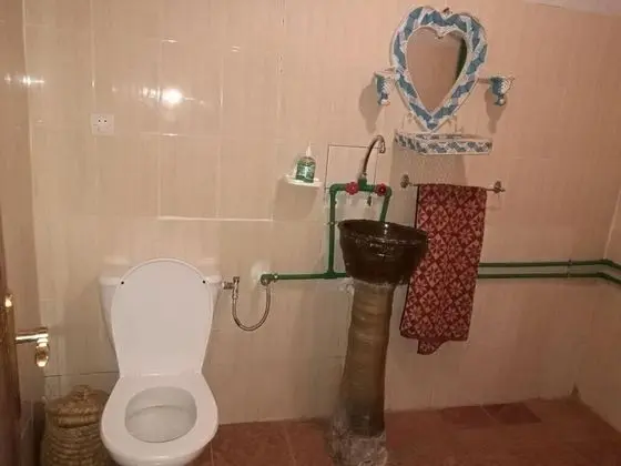 Üç Kişilik Oda