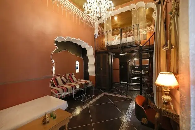 Superior Süit (Benares)