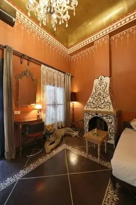 Superior Süit (Benares)