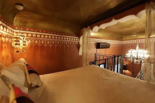 Superior Süit (Benares)