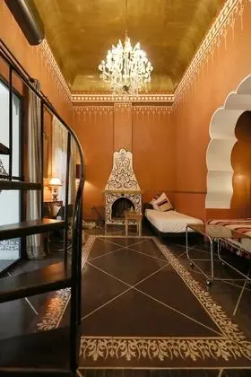 Superior Süit (Benares)