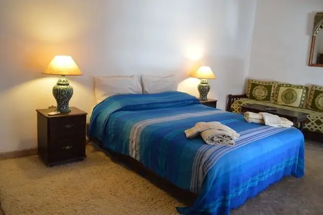 Traditional Tek Büyük Yataklı Oda (Roumana )