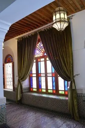 Traditional Üç Kişilik Oda (Orangerie)