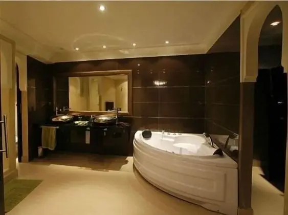 Superior Süit, Özel Banyo