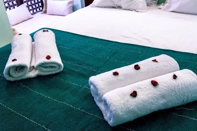 Tek Büyük Yataklı Oda (Emeraude)