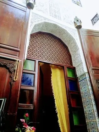 Classic Tek Büyük Yataklı Oda (Golden Canary)