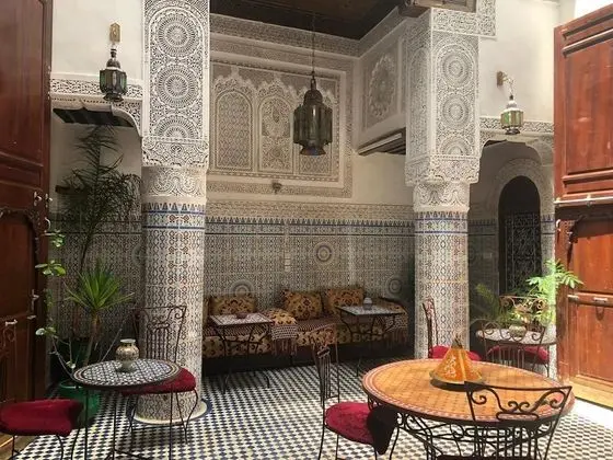 Classic Tek Büyük Yataklı Oda (Golden Canary)