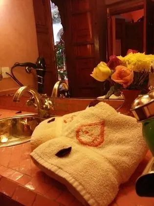 Tek Büyük Yataklı Oda, Sigara İçilmez (Orange)