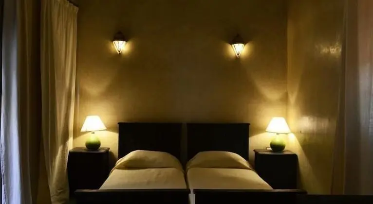 Standard Tek Büyük Yataklı Oda