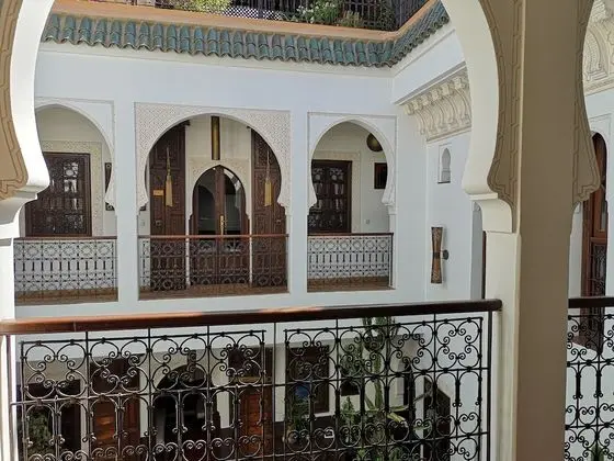 Standard Oda (Amira Fati)