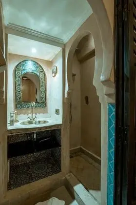 Tek Büyük Yataklı Oda, Özel Banyo (Chambre Gingembre)