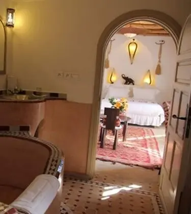 Luxury Tek Büyük Yataklı Oda