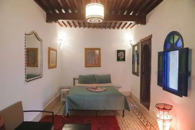 Üç Kişilik Oda (Red Carpet)