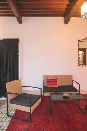 Üç Kişilik Oda (Red Carpet)