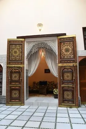 Tek Büyük Yataklı Oda (Fez)