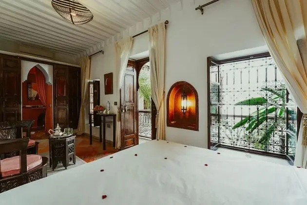 Premier Tek Büyük Yataklı Oda (Malika)