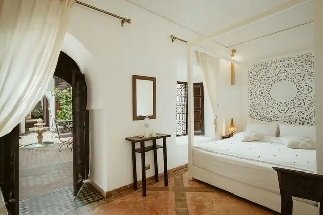 Standard Tek Büyük veya İki Ayrı Yataklı Oda, Zemin Kat (Selima)