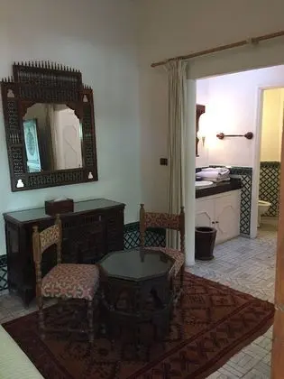 Superior Büyük Yataklı Tek Kişilik Oda, Özel Banyo, Bahçe Manzaralı