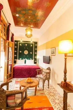 Deluxe Tek Büyük Yataklı Oda