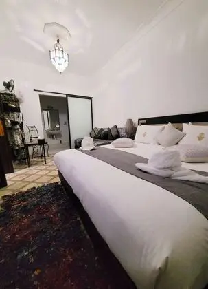 Comfort Üç Kişilik Oda, Banyolu/Duşlu (Chambre)