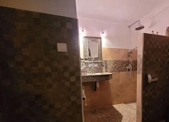 Standard Tek Büyük Yataklı Oda, Banyolu/Duşlu (Chambre )