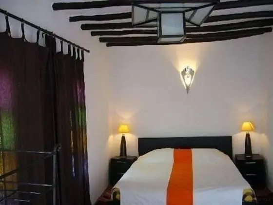 Tek Büyük Yataklı Oda (Siamoise)