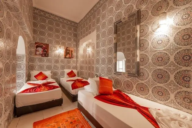 Classic Üç Kişilik Oda