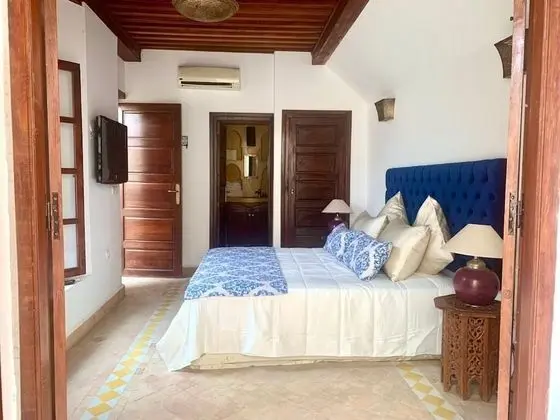 Deluxe Tek Büyük Yataklı Oda