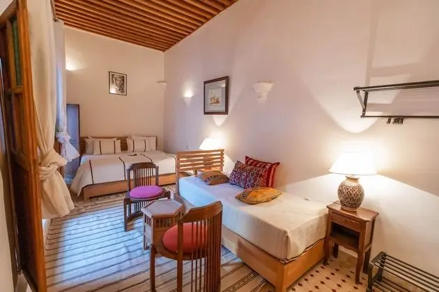 Comfort Üç Kişilik Oda, 1 Büyük (Queen) Boy Yatak ve Çekyat, Sigara İçilmez, Balkon