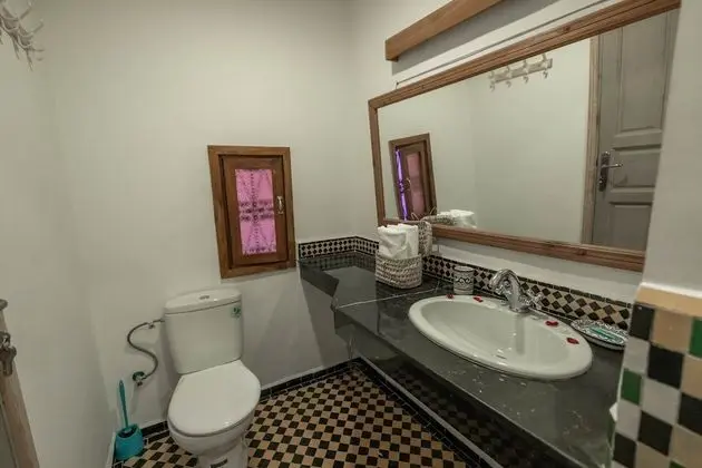 Comfort Üç Kişilik Oda, 1 Büyük (Queen) Boy Yatak ve Çekyat, Sigara İçilmez, Balkon