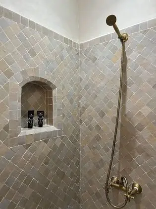 Standard Tek Büyük Yataklı Oda, Özel Banyo (Khenifra )
