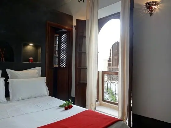 Deluxe Tek Büyük veya İki Ayrı Yataklı Oda (Carbone)