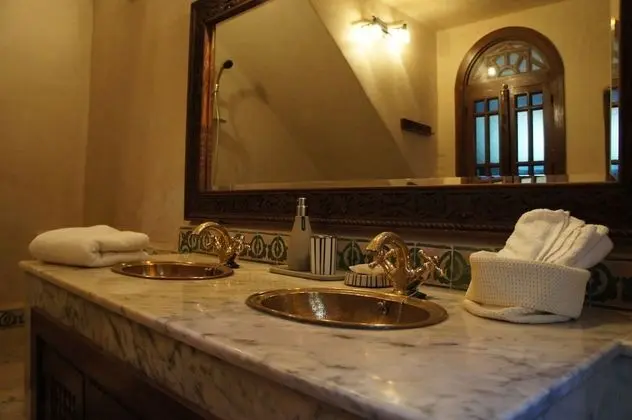 Grand Süit, Avlu Manzaralı (Grenade)