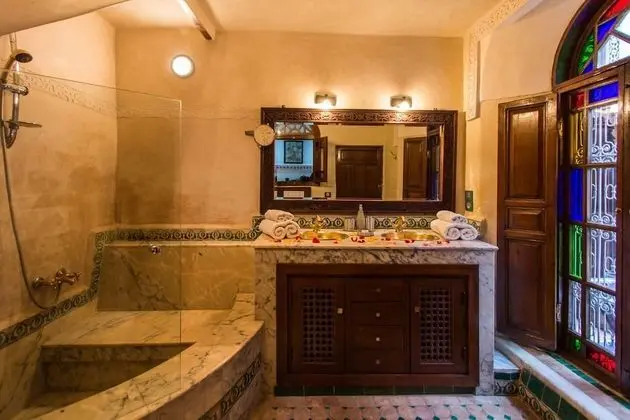 Grand Süit, Avlu Manzaralı (Grenade)