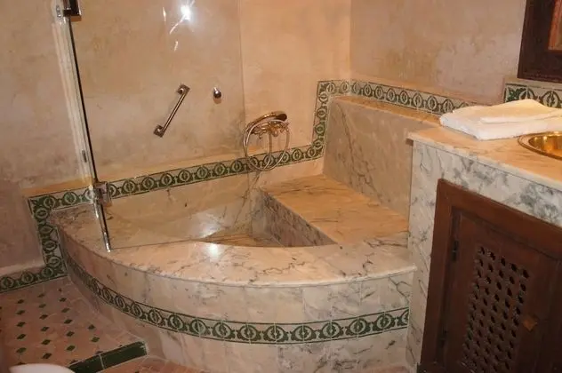 Grand Süit, Avlu Manzaralı (Grenade)