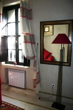 Üç Kişilik Oda (Talata)