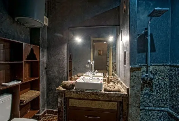 Comfort Tek Büyük Yataklı Oda, 1 En Büyük (King) Boy Yatak, Sigara İçilmez (Royal)