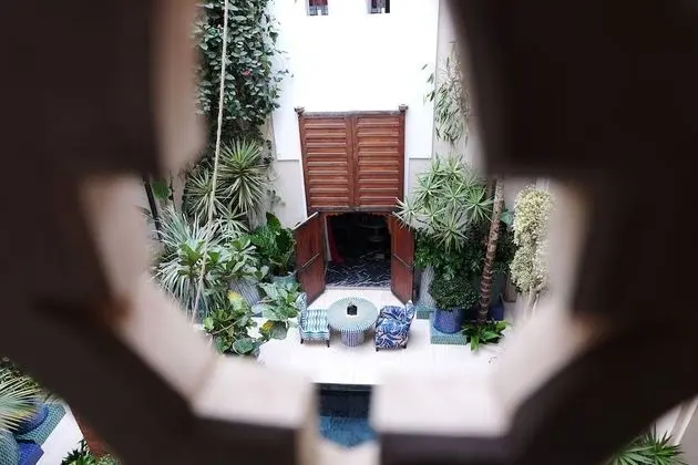 Deluxe Tek Büyük Yataklı Oda (Kamal)