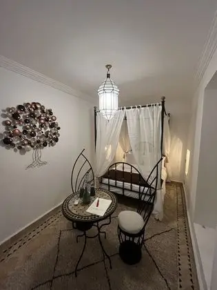 Tek Büyük Yataklı Oda, Özel Banyo (Zaatar)