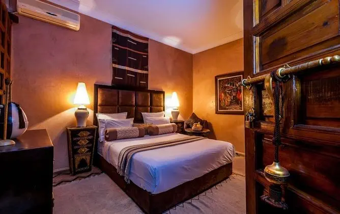 Tek Büyük Yataklı Oda (Chocolat)