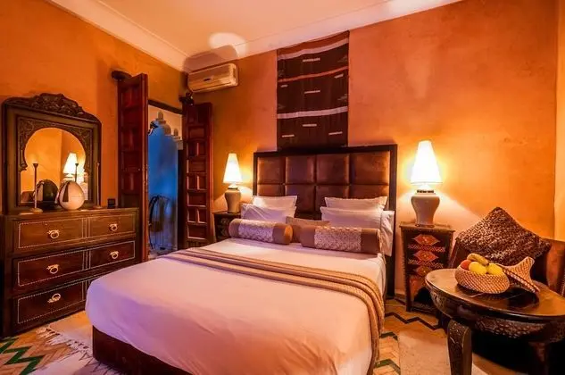 Tek Büyük Yataklı Oda (Chocolat)