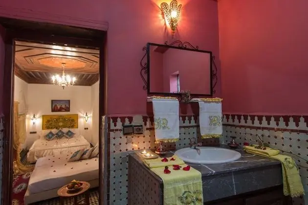 Luxury Dört Kişilik Oda, Avlu Manzaralı